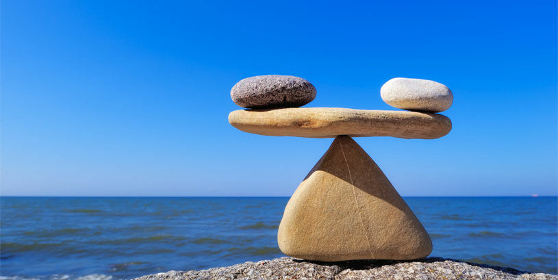 Egyensúlyban lévő kövek